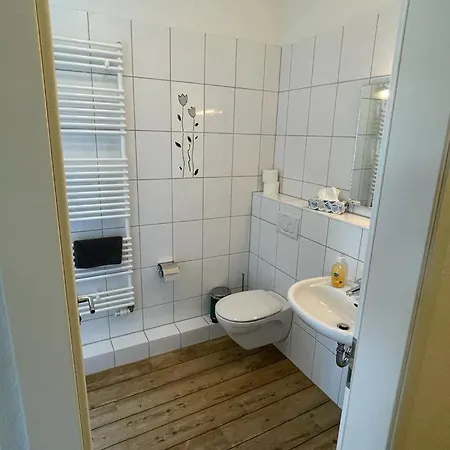 Eicher Warnemuende 4*