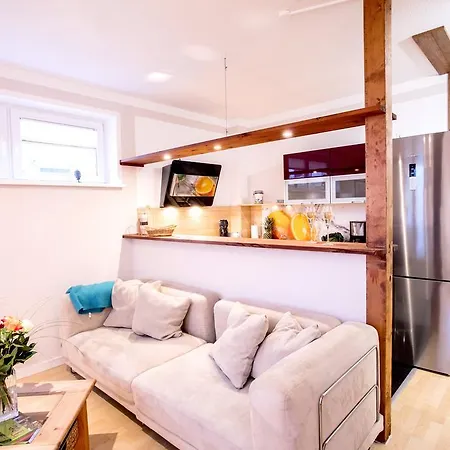 Eicher Warnemuende Guest house