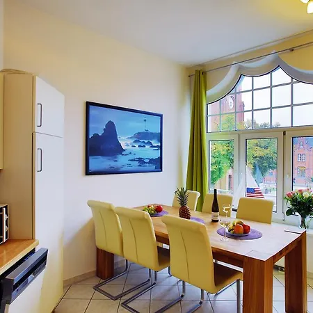 Eicher Warnemuende Guest house 3*